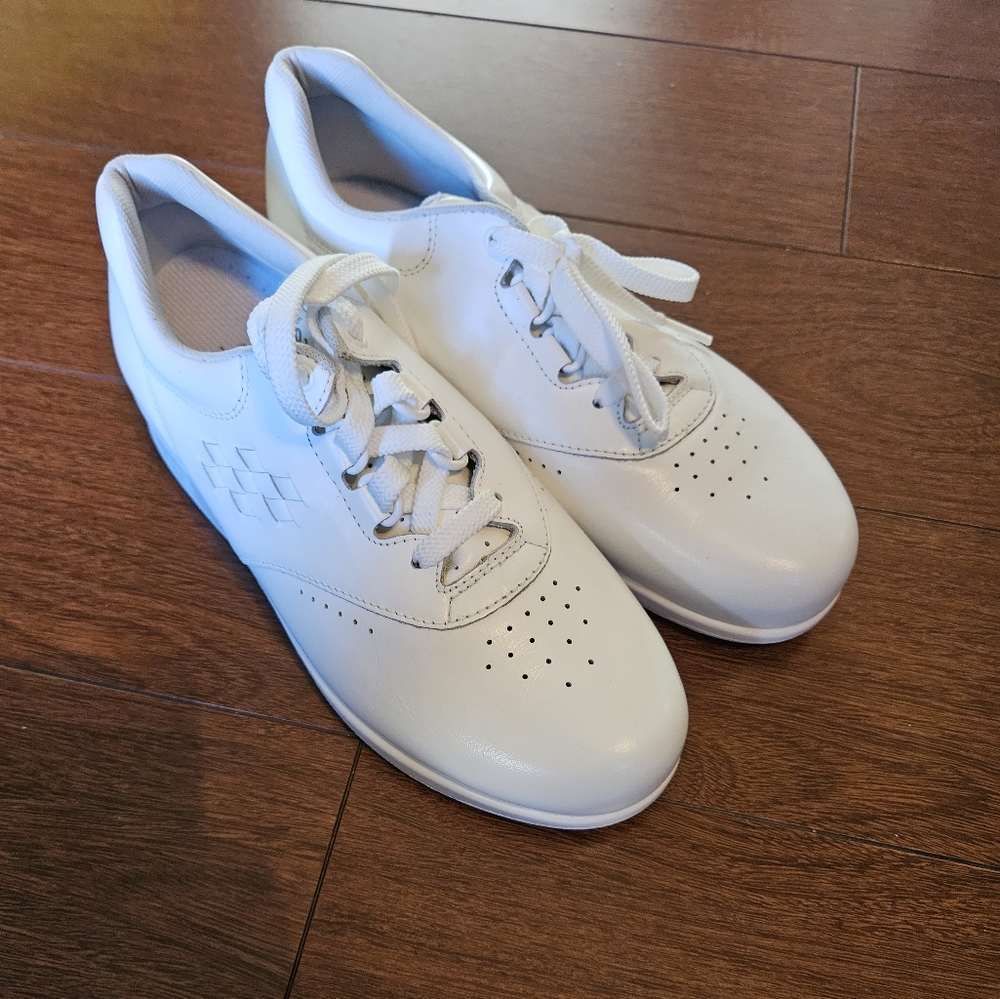 HOST PICK 🌟  Sas comfort shoes